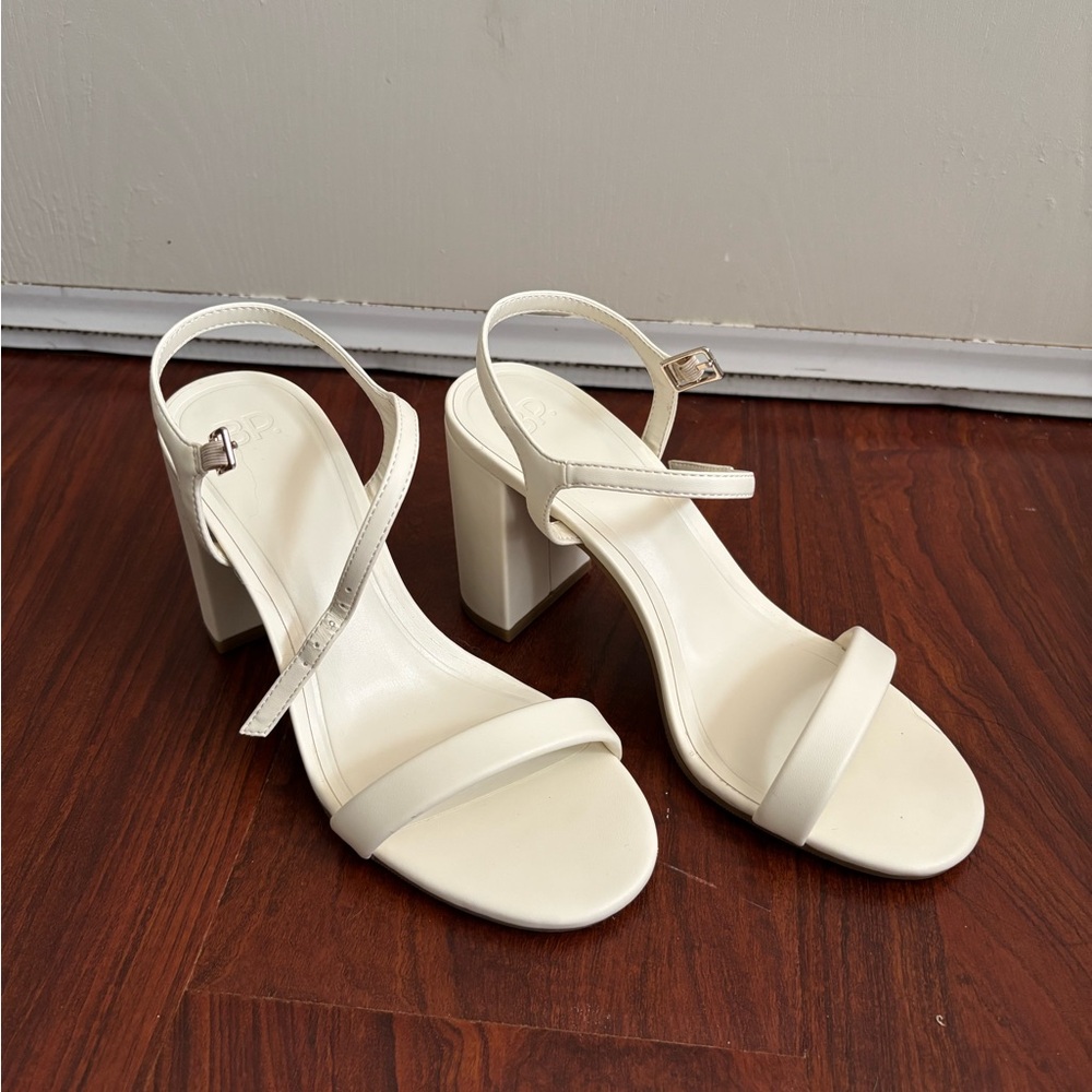 New women's ivory Block Heel Sandals